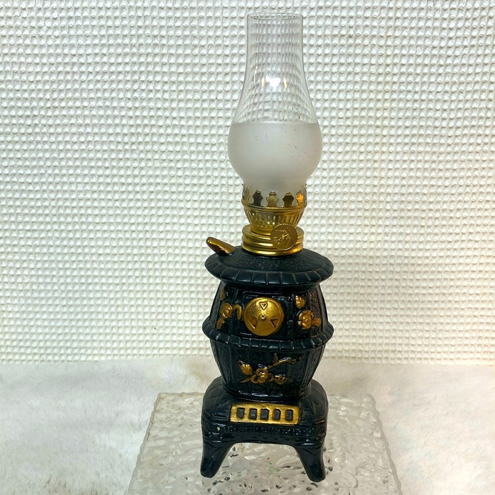 Kerosene lamp